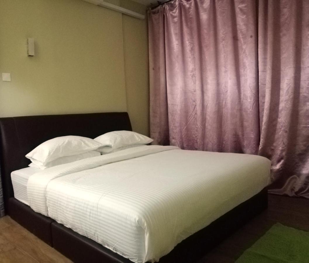 Pine Hotel Batu Gajah Exterior foto